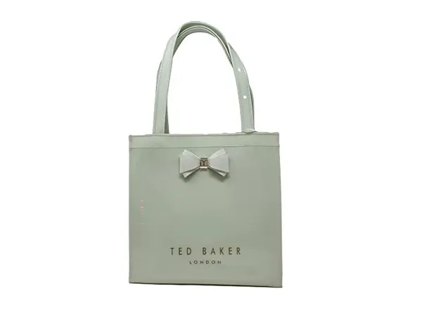 Ted Baker Aracon Plain Bow Small Icon Bag: A Classic and Elegant Addition to Your Wardrobe